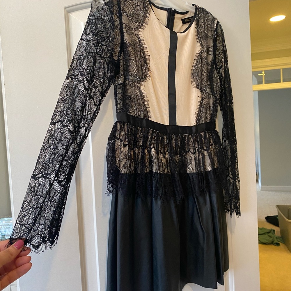 Sipaiya lace and leather sleeve mini dress size m
